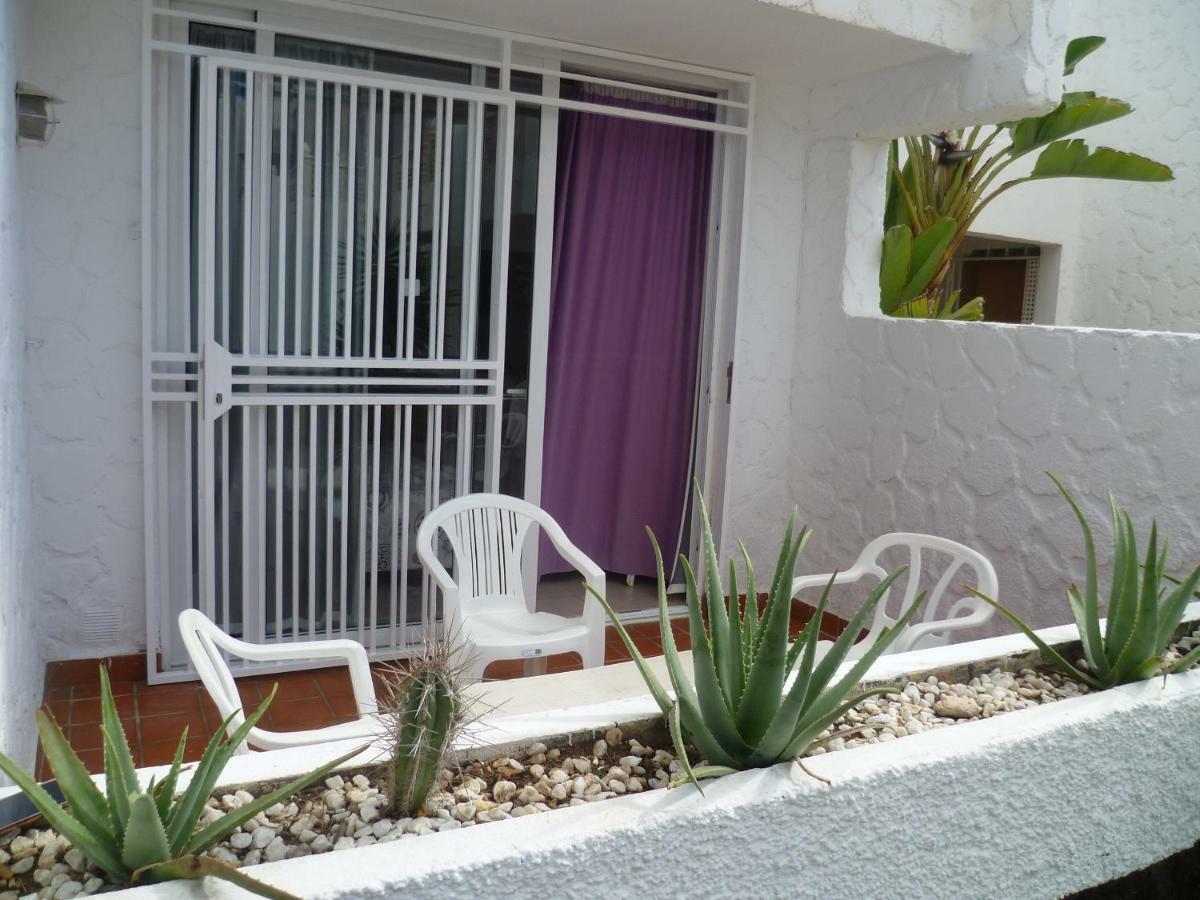 Elana Apartment With Free Wifi Costa Del Silencio Eksteriør bilde